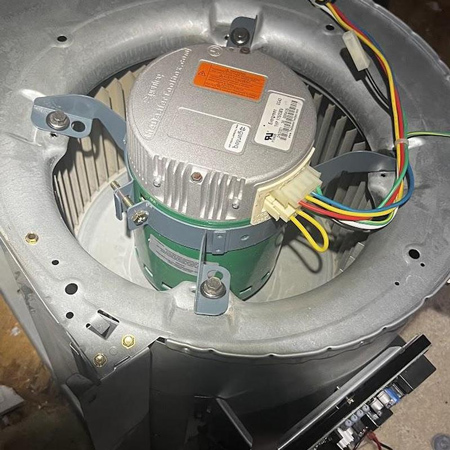 Motor